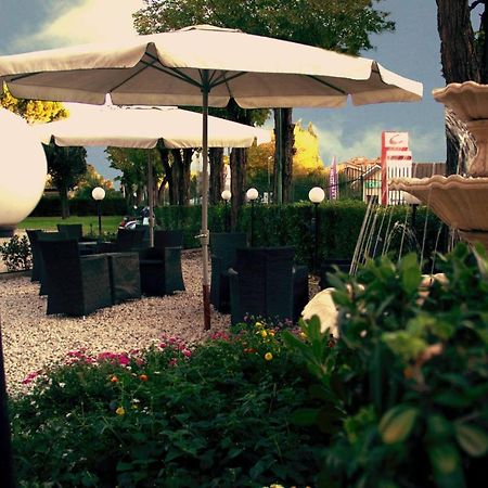 Hotel Darival Nomentana Rom Exteriör bild