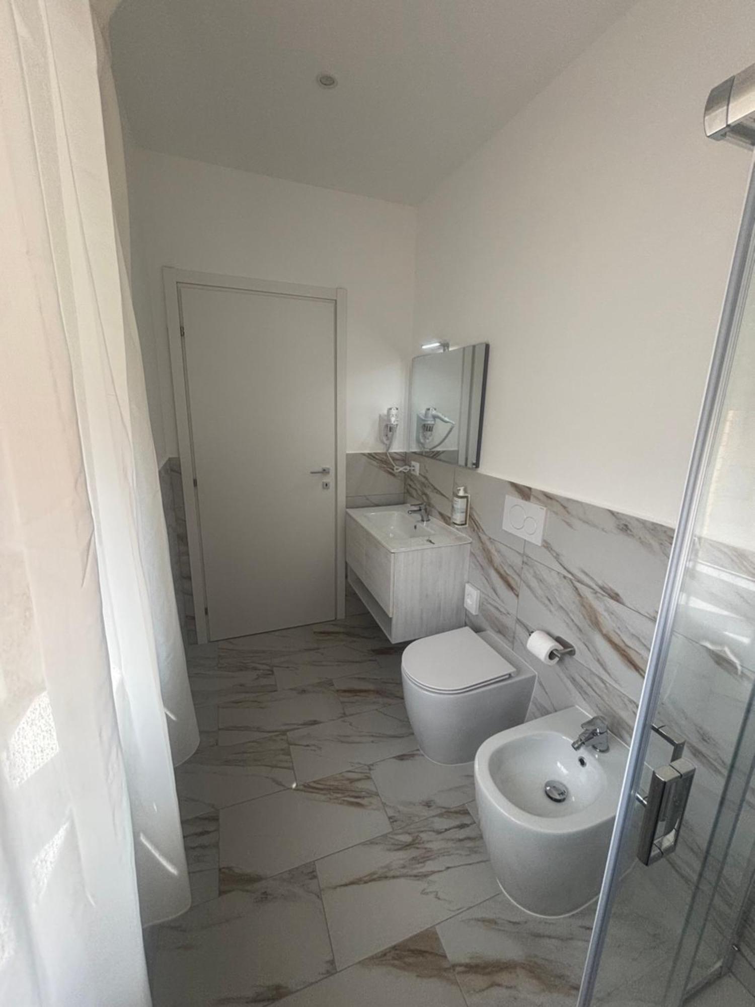Hotel Darival Nomentana Rom Exteriör bild