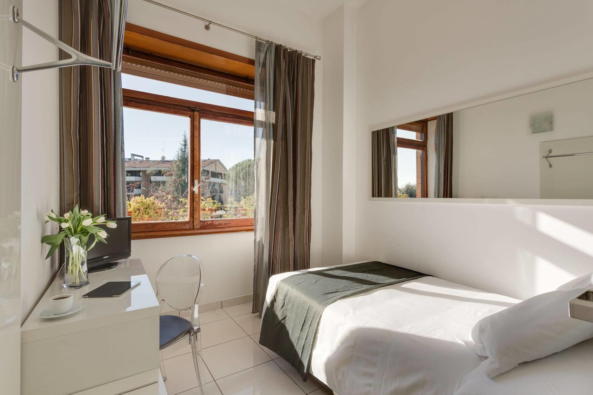 Hotel Darival Nomentana Rom Exteriör bild